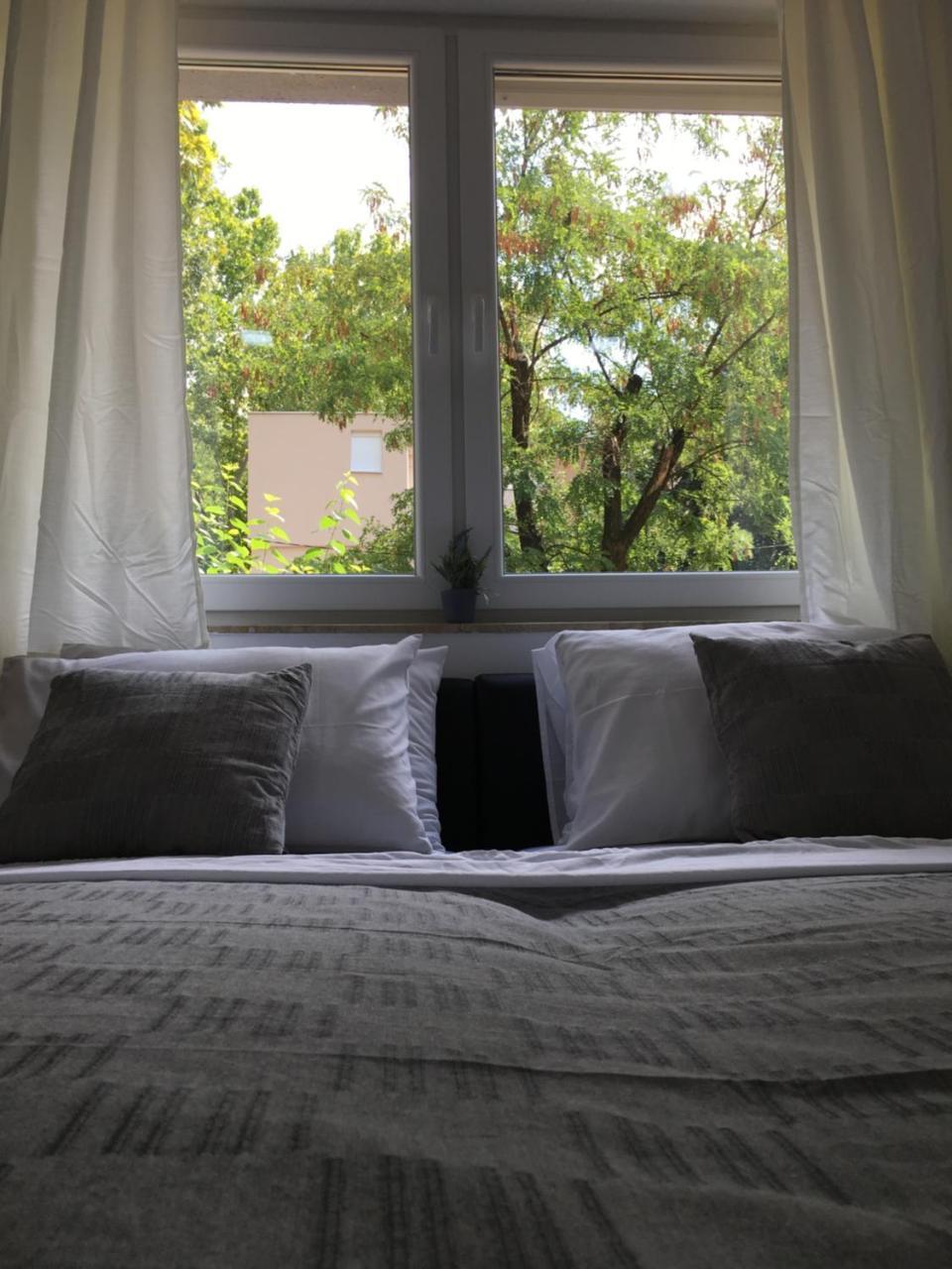 Apartments Valentina - Free Parking Mostar Eksteriør billede